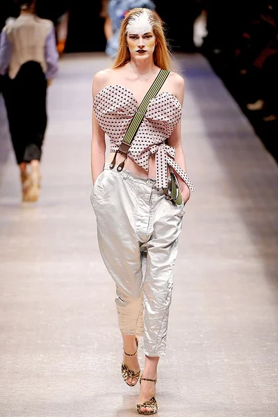 Look 29